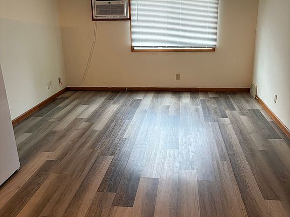 2nd image of 711 Rice St #1-8