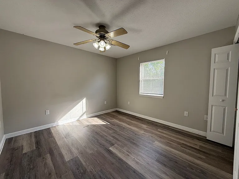 5525 Jones Bridge Rd — Photo 12