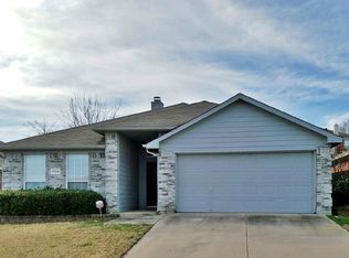7724 Stonebank Ct, Fort Worth, TX 76112