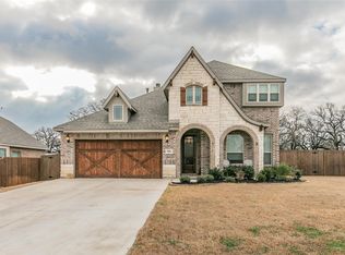 906 Royal Ct, Mansfield, TX 76063
