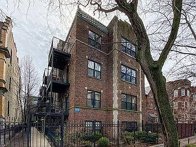 625.5 W Arlington Pl #3S