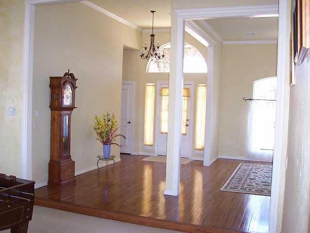 2nd image of 14709 S Lamplight Ln