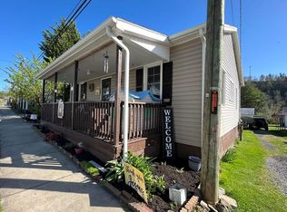 154 W Main St, Fries, VA 24330