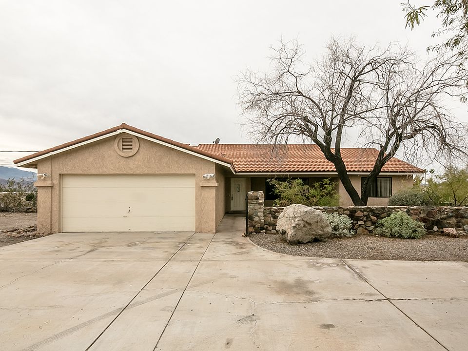 1st image of 324 Coral Dr