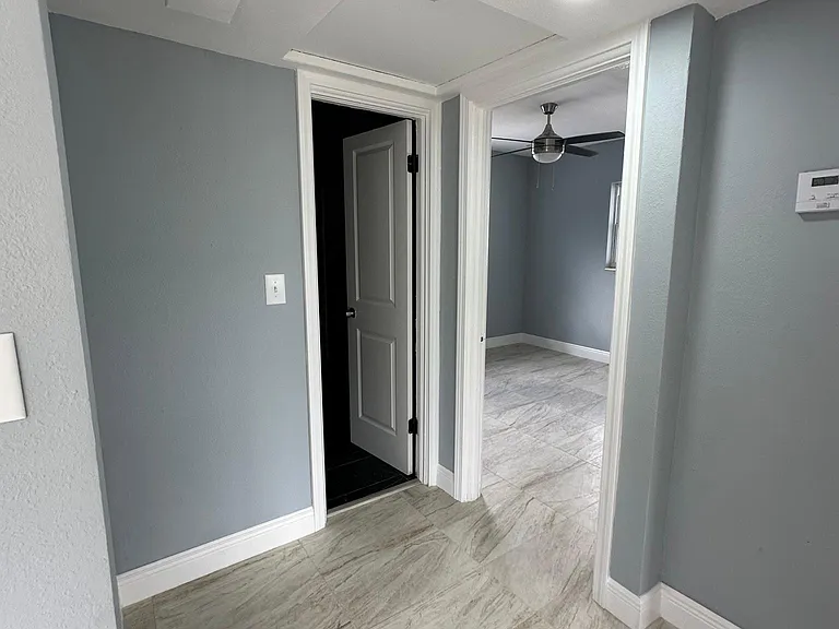 3428 Ithaca St N — Photo 25