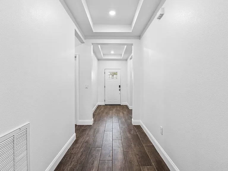 3627 Palm Ave — Photo 2