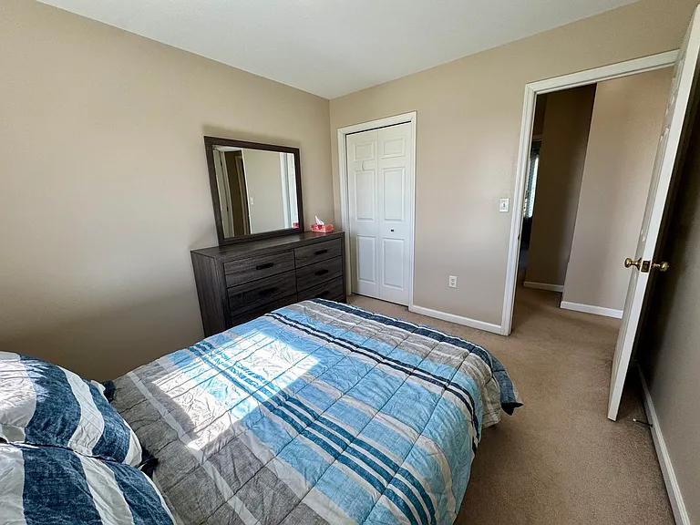 212 Birchtree Ct — Photo 19
