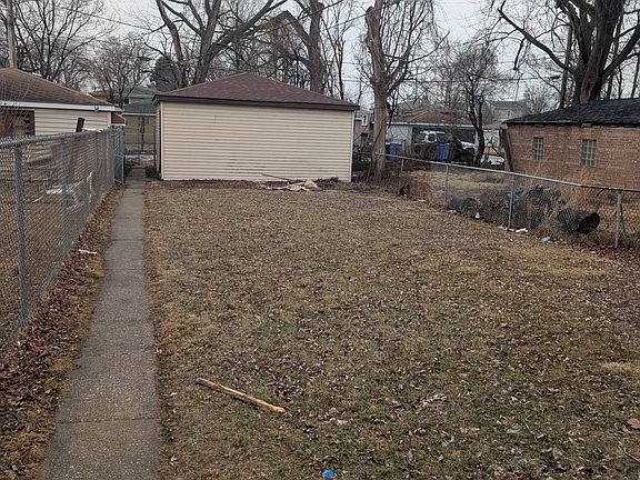 5th image of 11268 S Bishop St