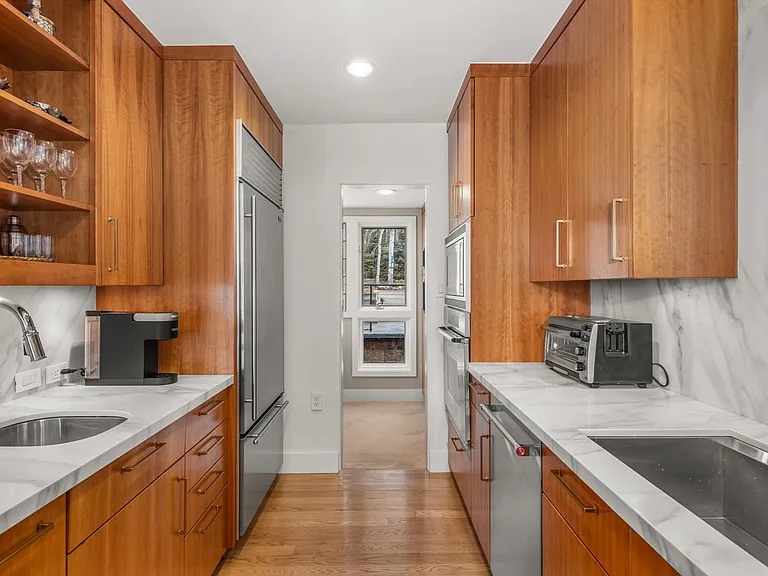 262 Eastwood Dr — Photo 11