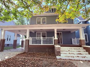 212 E Jefferson St, Clinton, IL 61727