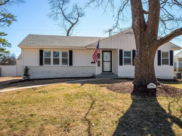 206 Woodridge Rd, Saint Louis, MO 63122