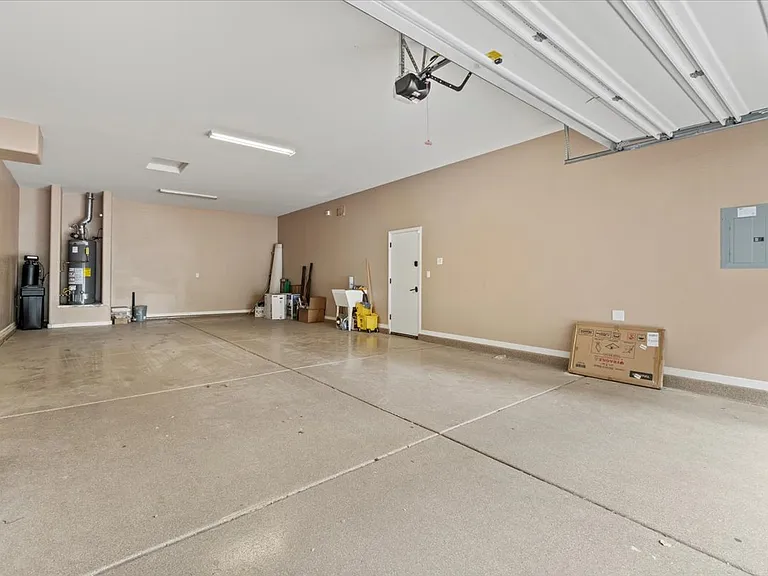 4053 E Thunderheart Ct — Photo 63