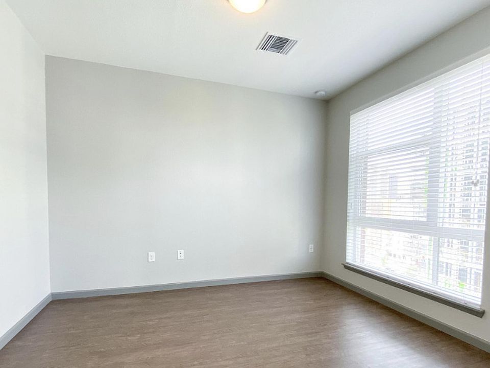 1st image of 2217 Welton St #152