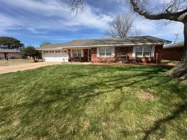917 W Grand St, Marlow, OK 73055