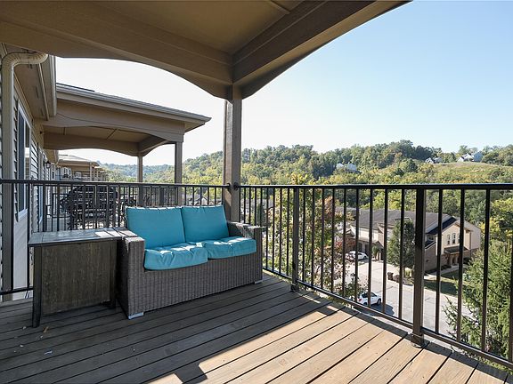 4th image of 2399 Rolling Hills Dr