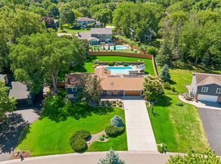 17025 24th Ave N, Plymouth, MN 55447