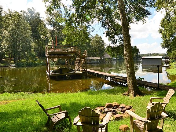 5th image of 12797 Dogwood Rd