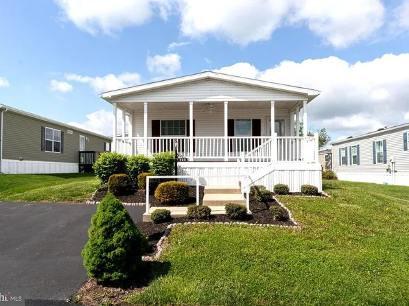 299 Meadow Ct, North Wales, PA 19454