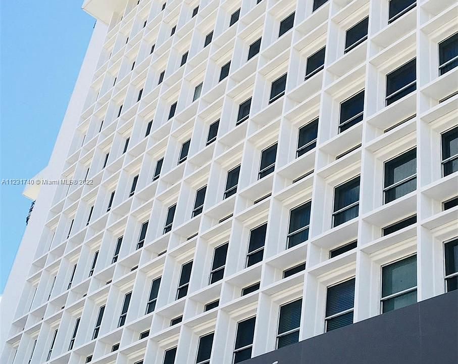 1st image of 700 Biltmore Way APT 1115