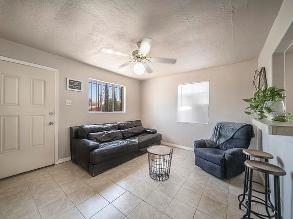3rd image of 545 Bataan Cir