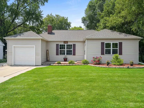 308 E Allouez Ave, Green Bay, WI 54301