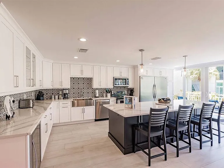 1125 W Peppertree Dr #102 — Photo 12
