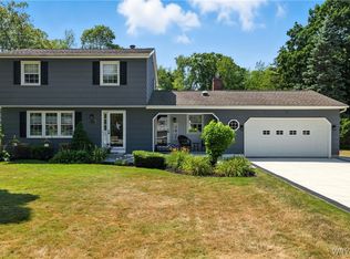 4640 Day Rd, Lockport, NY 14094