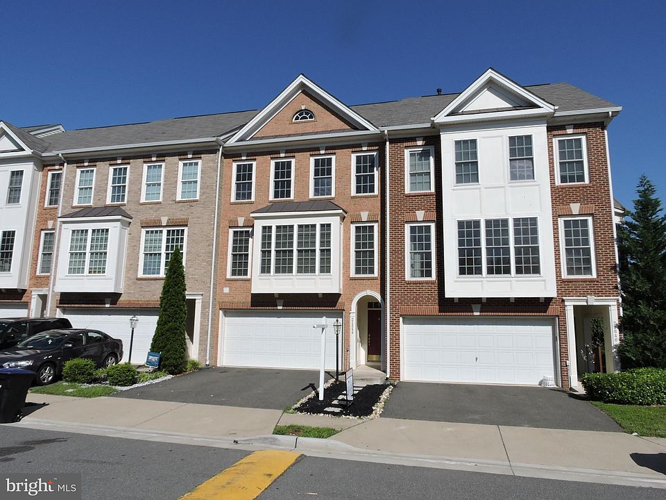 1st image of 21844 Ladyslipper Sq