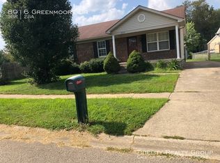 8916 Greenmoore Dr, Louisville, KY 40258
