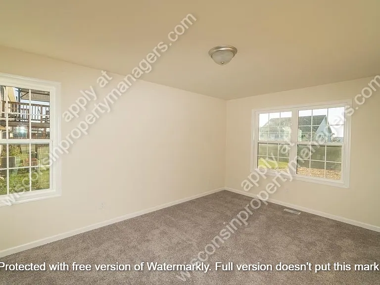 118 Cedar Ave — Photo 6