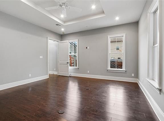 4th image of 2919 Gravier St #201