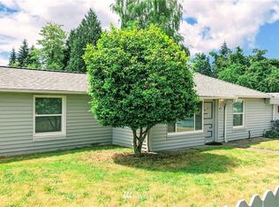421 NE 170th St, Shoreline, WA 98155