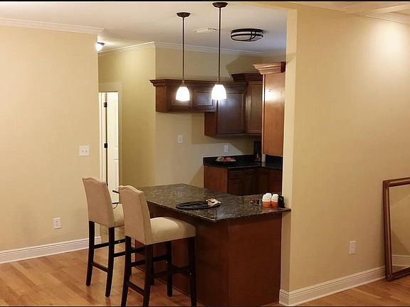 5th image of 133 N Carlen St