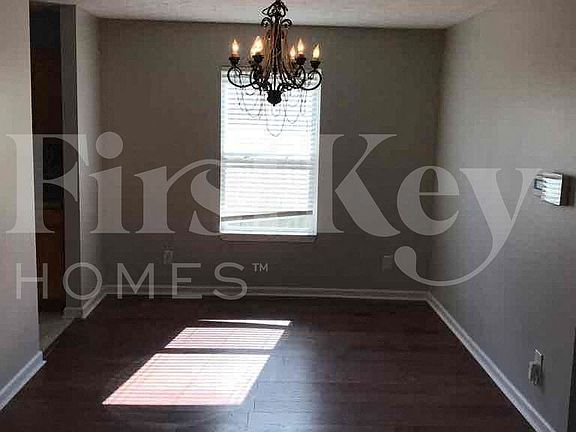 3rd image of 1293 River Ridge Dr