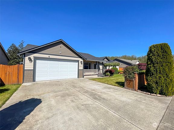 2nd image of 20210 White Rock Loop SE