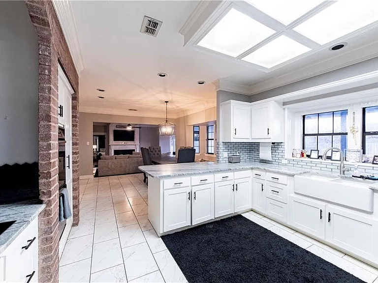 4517 River Park Dr — Photo 12