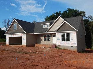 1581 Ballenger Rd, Wellford, SC 29385