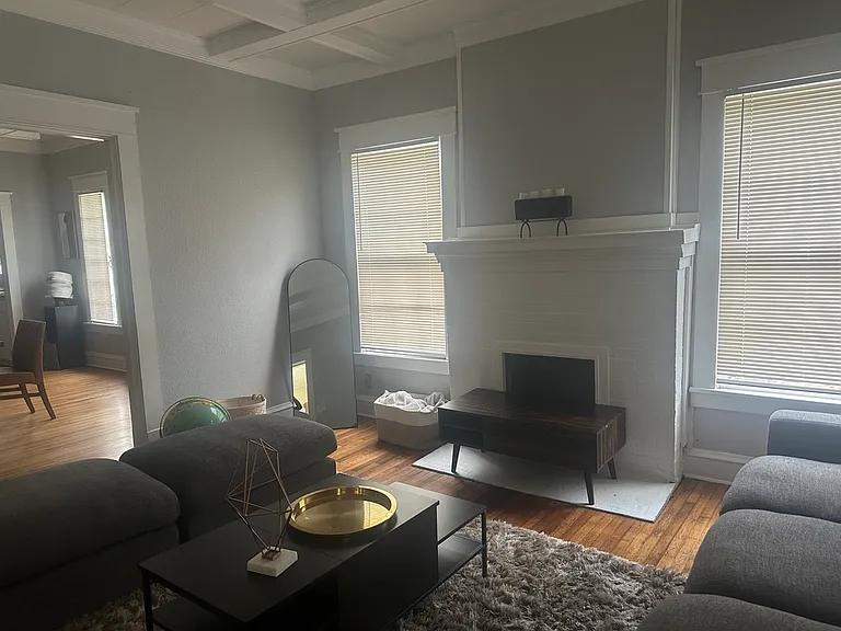 2214 6th Ave — Photo 10