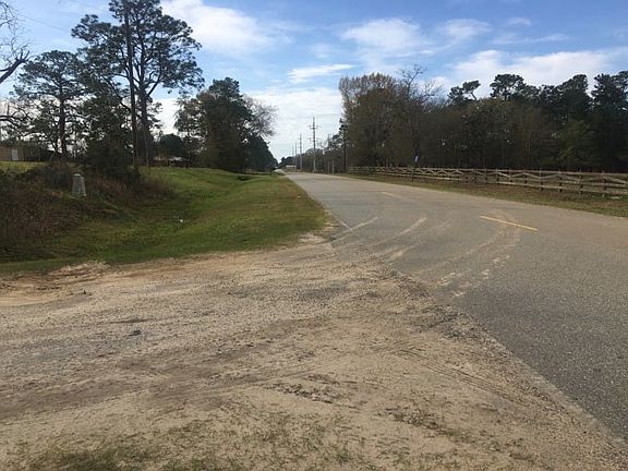 5th image of 3002 Old Ocilla Rd