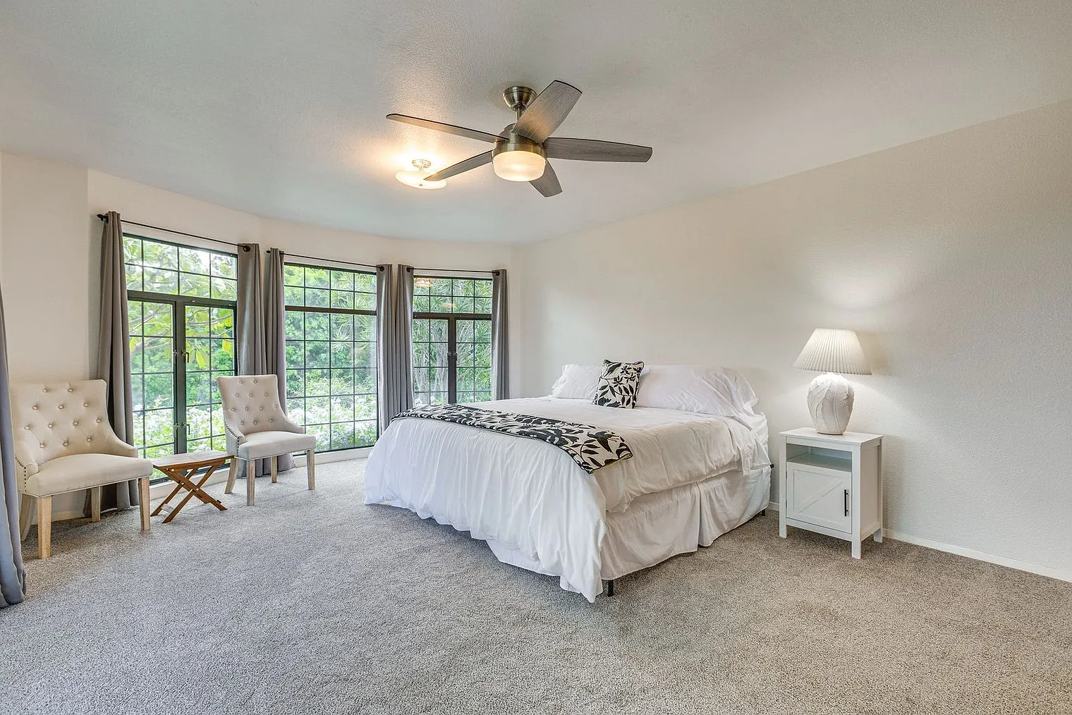 3 bed, 2.0 bath, 2314 sqft, $6,838 — Photo 4