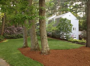 24 Woodridge Rd, Westwood, MA 02090
