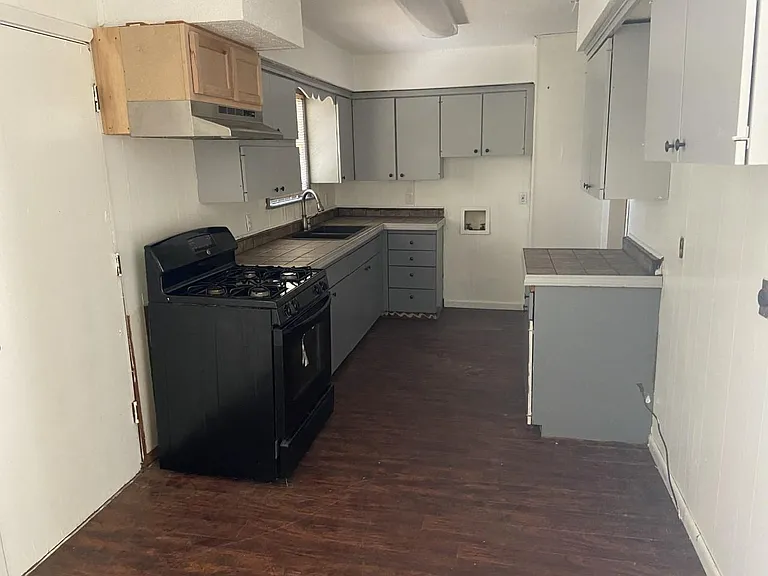 5820 Butler Rd — Photo 2