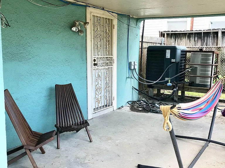 3317 S Galvez St #1A — Photo 14