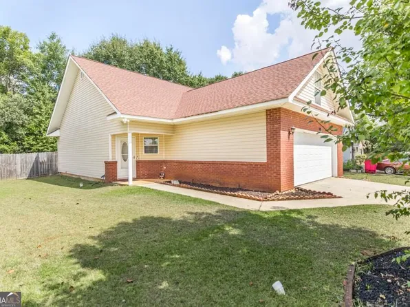 108 Sunnymeade Dr, Warner Robins, GA 31093