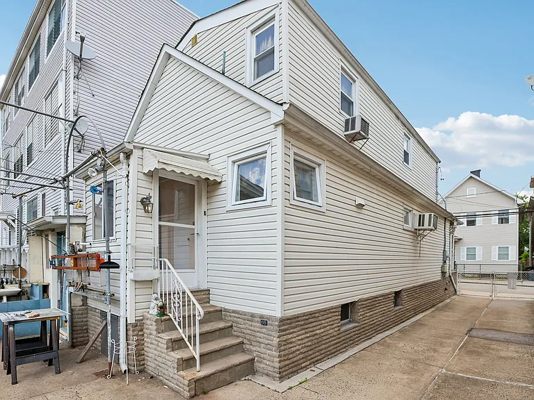 18 Patterson St — Photo 44