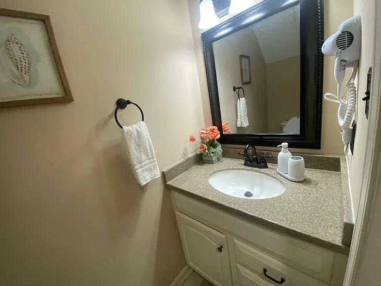 4235 S Germantown Rd — Photo 20