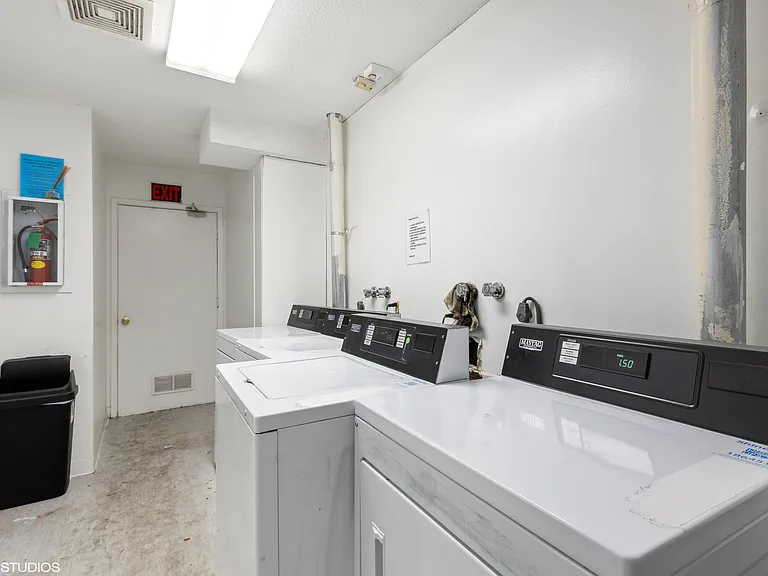 Twin Oaks Residences LLC — Photo 23