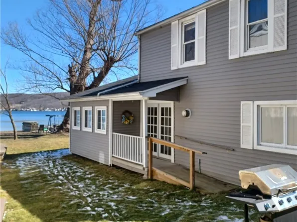5649 S Cove Ln, Conesus, NY 14435