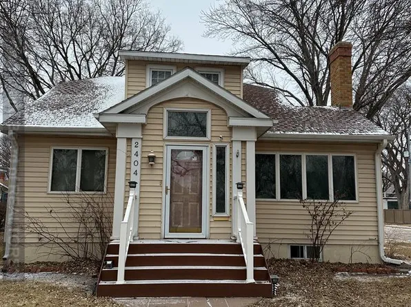 2404 W Charles St, Grand Island, NE 68803