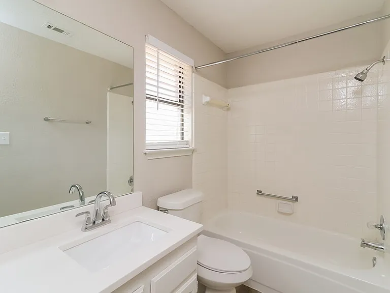 6503 Rockland Dr — Photo 14